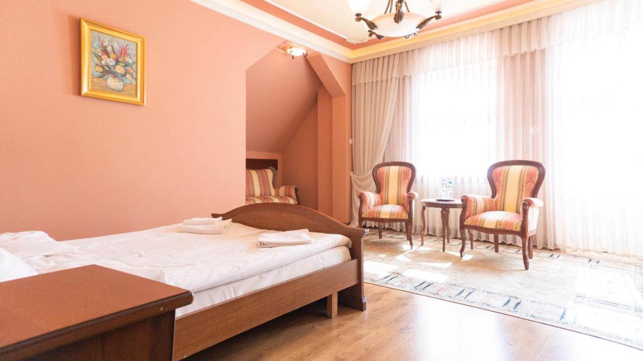 Hotel "Dworek Lesniczowka" Wodzisław Śląski 외부 사진