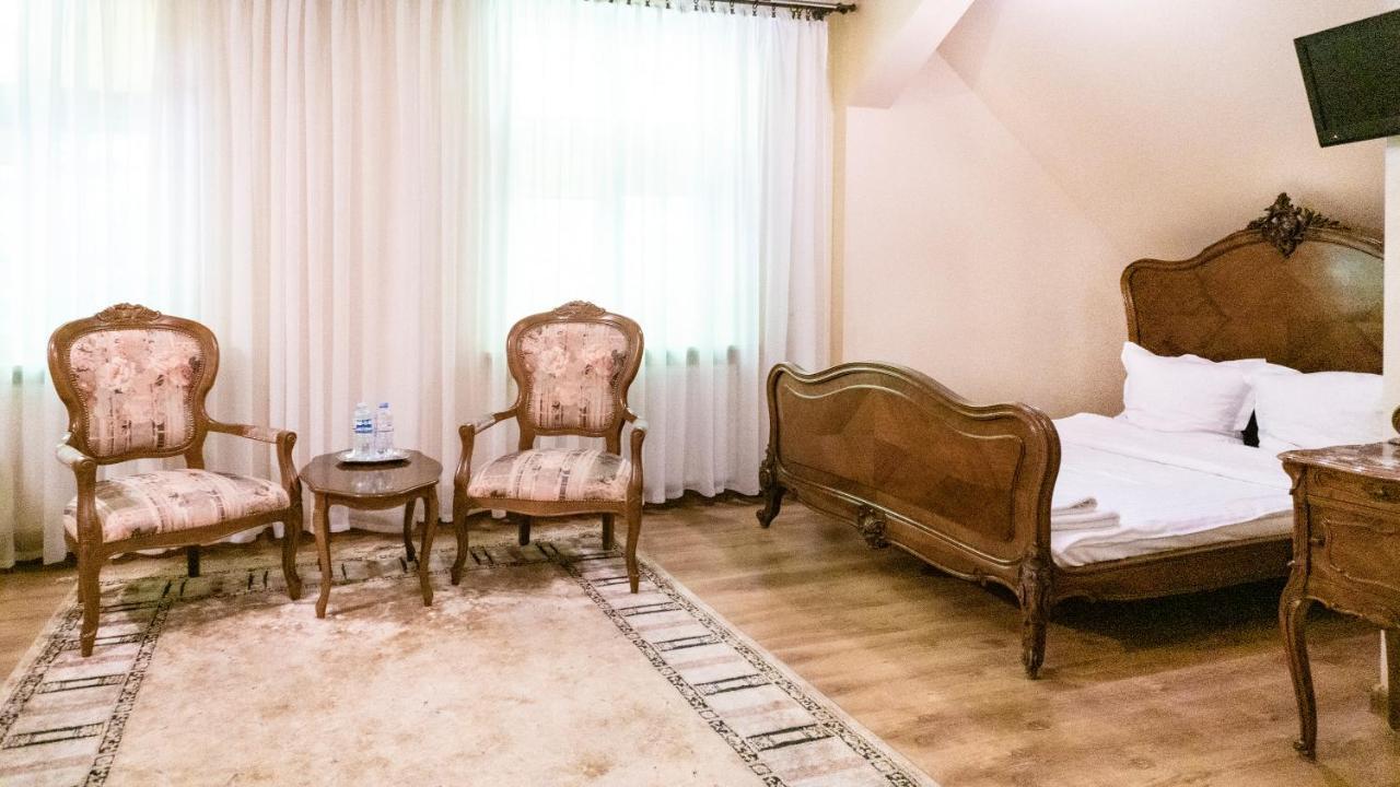 Hotel "Dworek Lesniczowka" Wodzisław Śląski 외부 사진