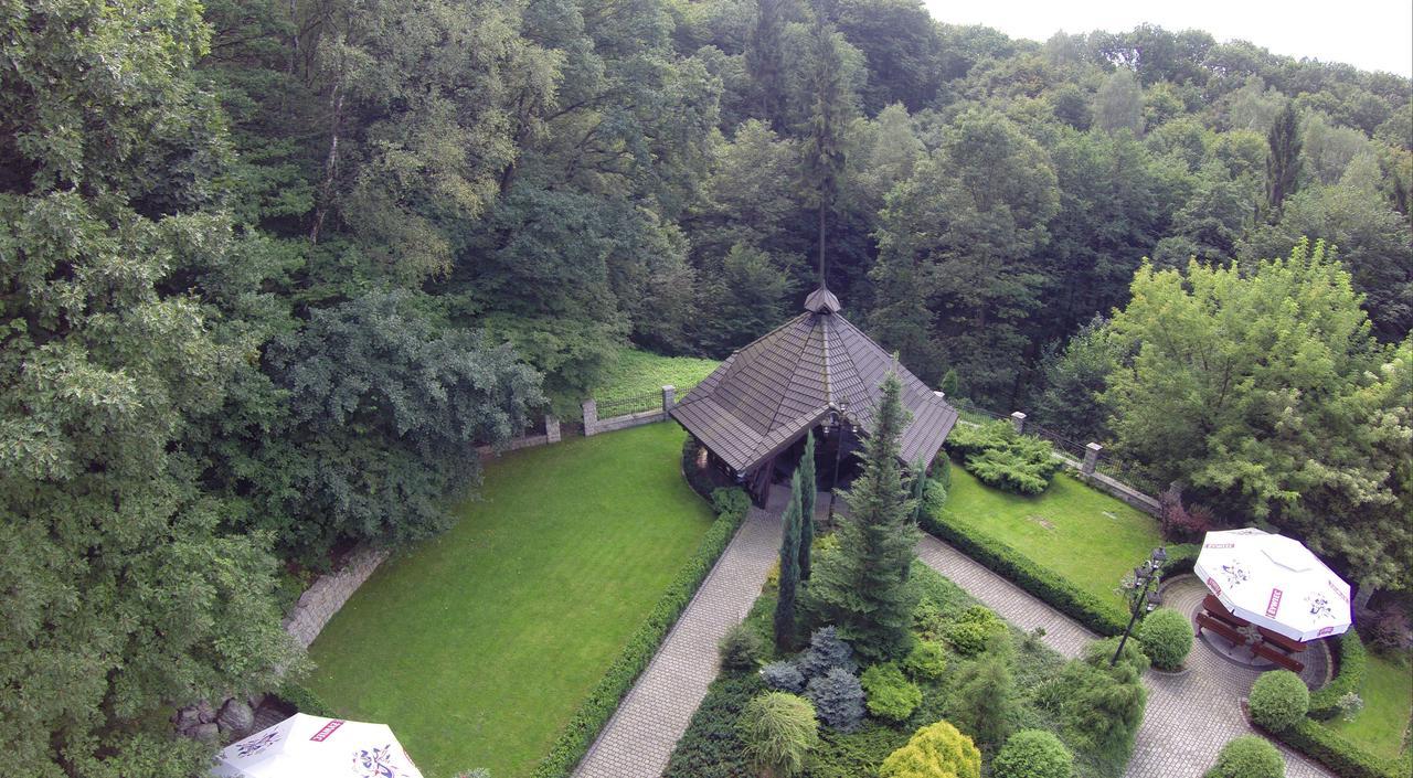Hotel "Dworek Lesniczowka" Wodzisław Śląski 외부 사진
