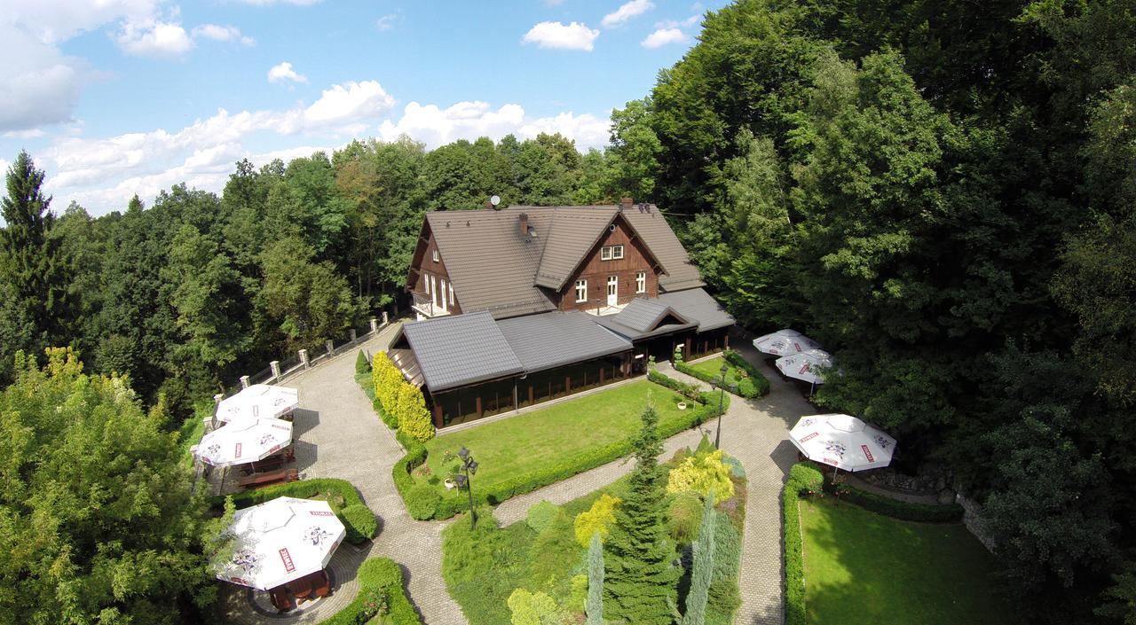 Hotel "Dworek Lesniczowka" Wodzisław Śląski 외부 사진